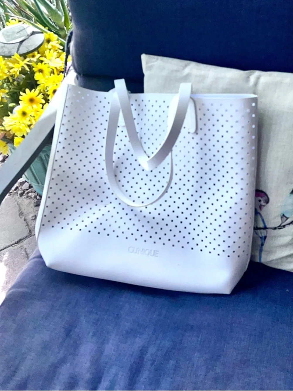 CLINIQUE White Perforated Tote Bag Great Beach or Pool Tote